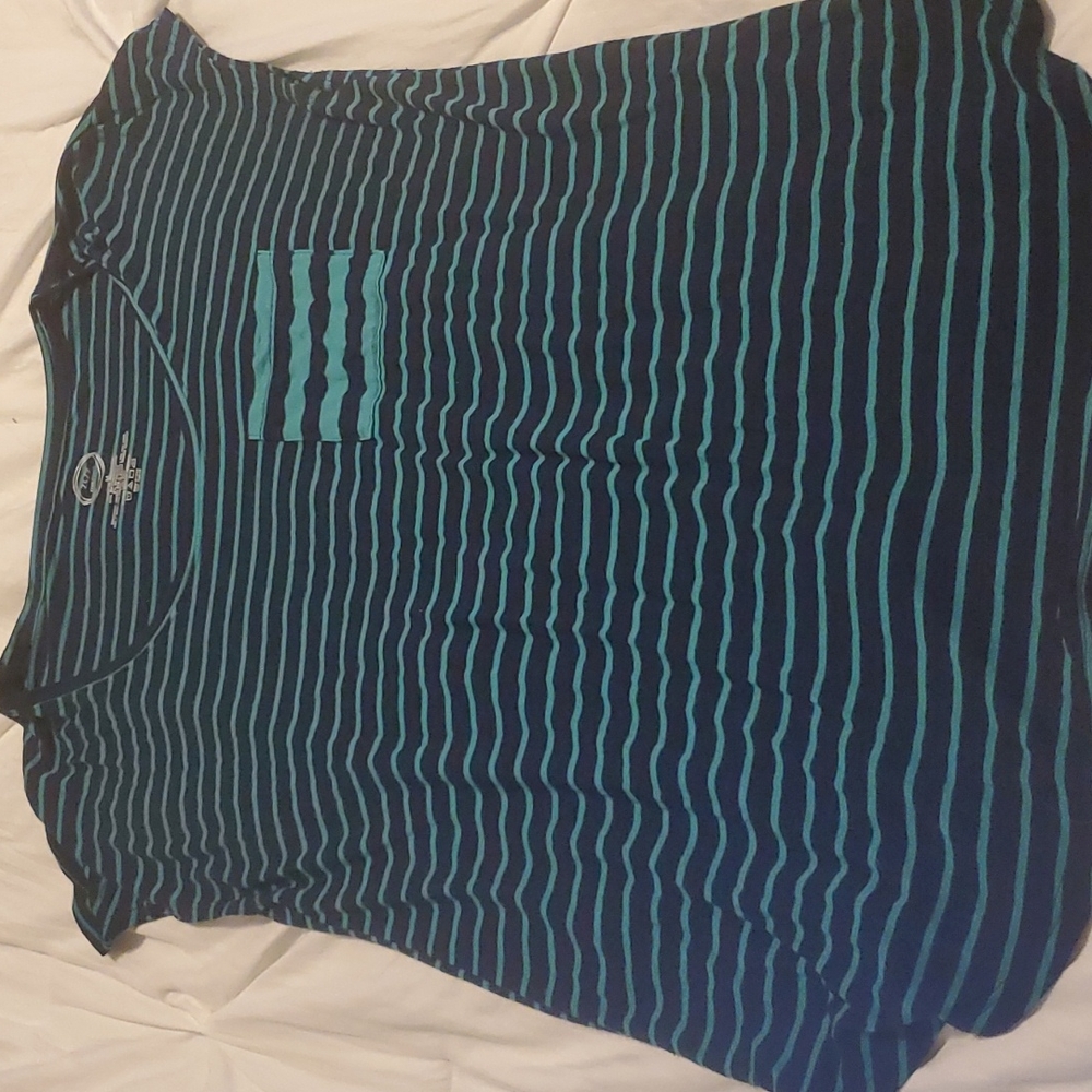 Short sleeved shirt